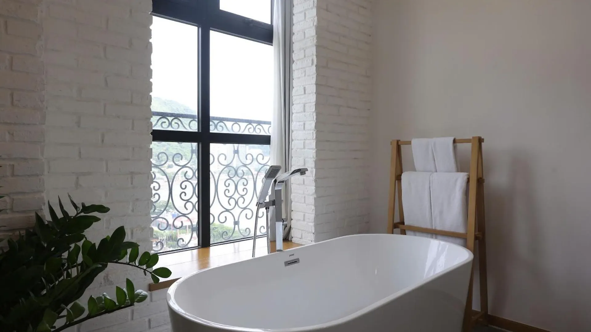 Skool Plus Vung Tau Hotel