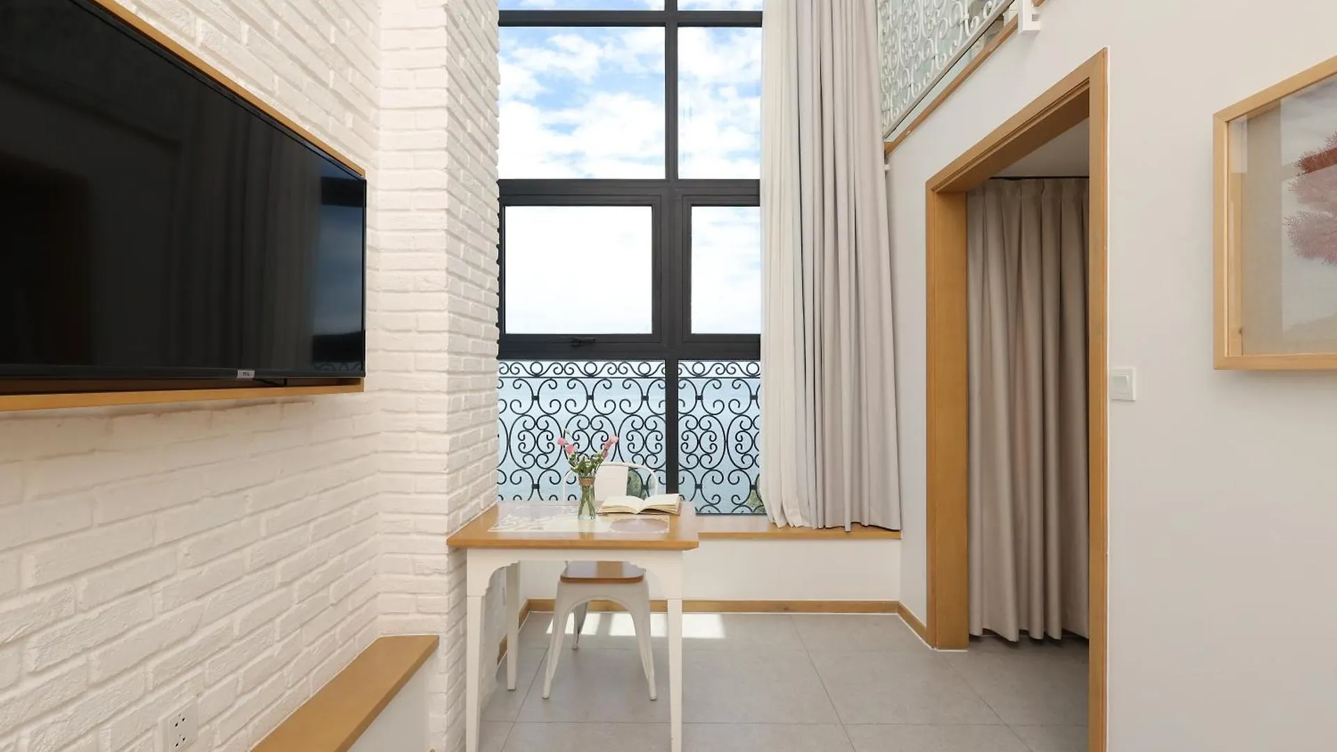 Skool Plus Vung Tau Hotel